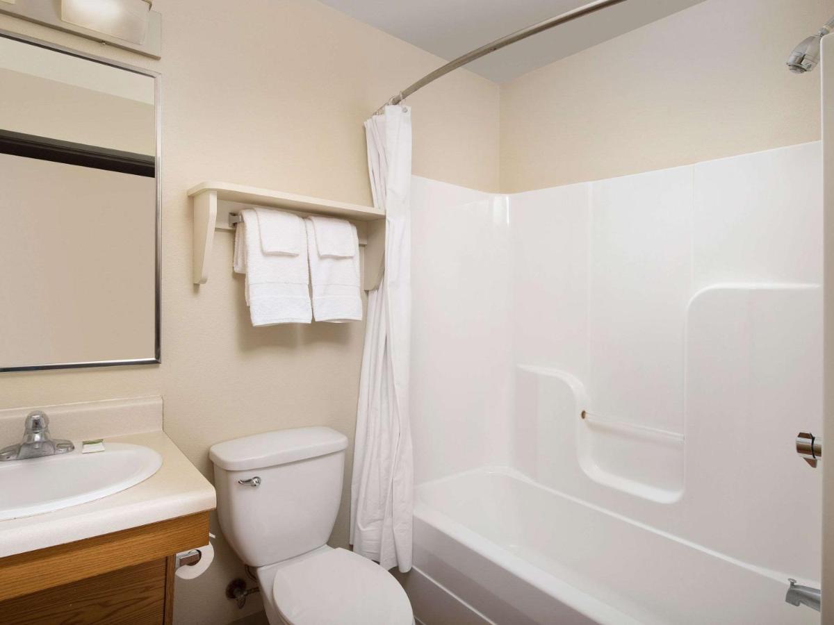 Woodspring Suites Chicago Darien Екстер'єр фото